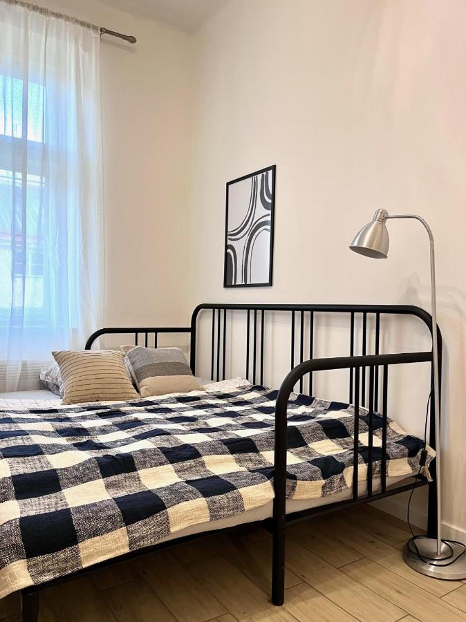 Quiet Apartment Close To Center 布拉格 外观 照片
