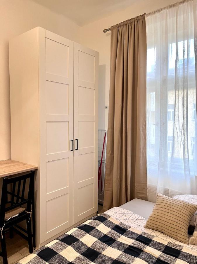 Quiet Apartment Close To Center 布拉格 外观 照片