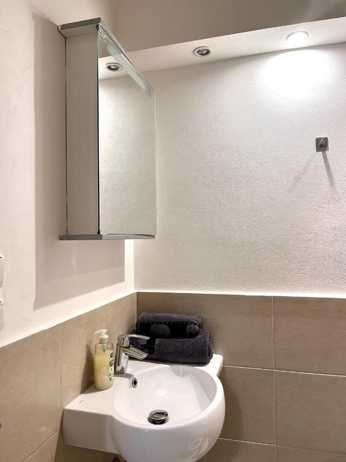 Quiet Apartment Close To Center 布拉格 外观 照片