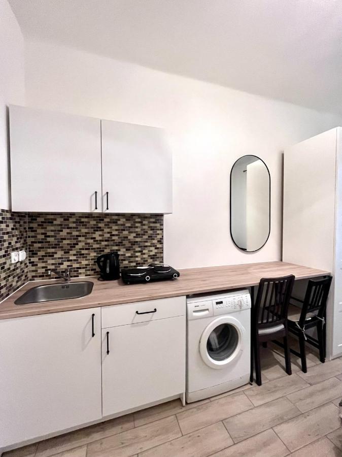 Quiet Apartment Close To Center 布拉格 外观 照片